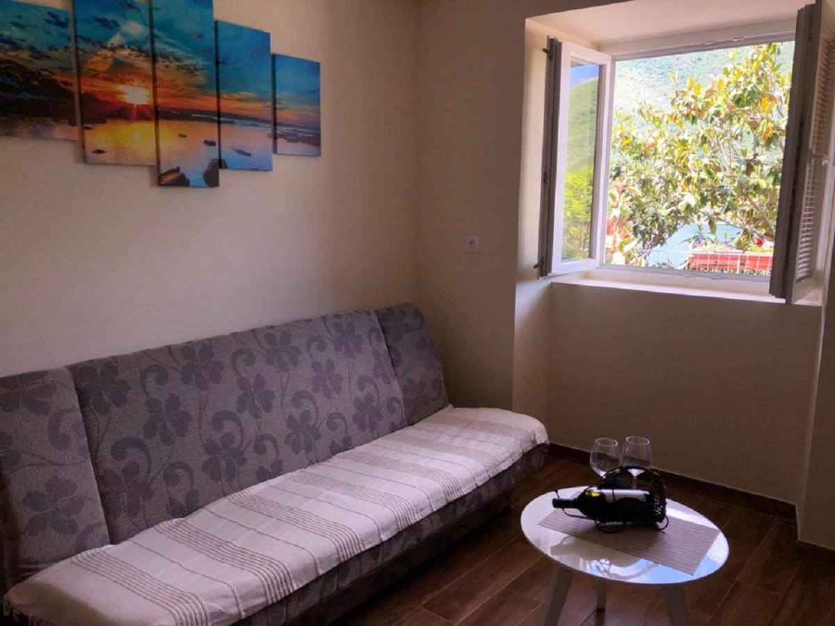 Apartments Todorovic Tivat Eksteriør bilde